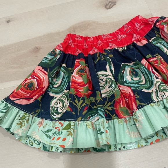 EUC Girls 3T Melon Monkey Skirt. Rose Pattern. Green and Red. Multi Fabric. - Picture 7 of 7